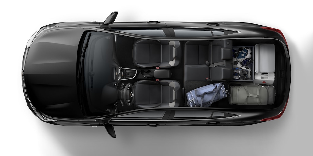 Espacio interior para ir a hacer deportes en Chevrolet Onix 2025, sedán