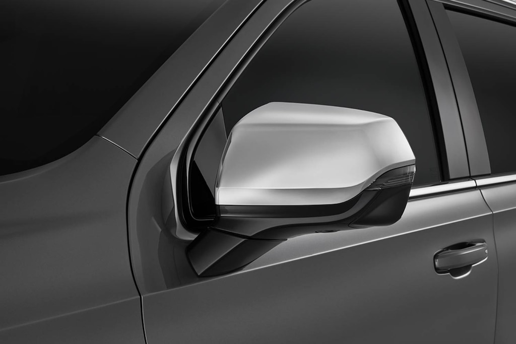 Cubiertas de espejo en color cromo para Chevrolet Tahoe 2024